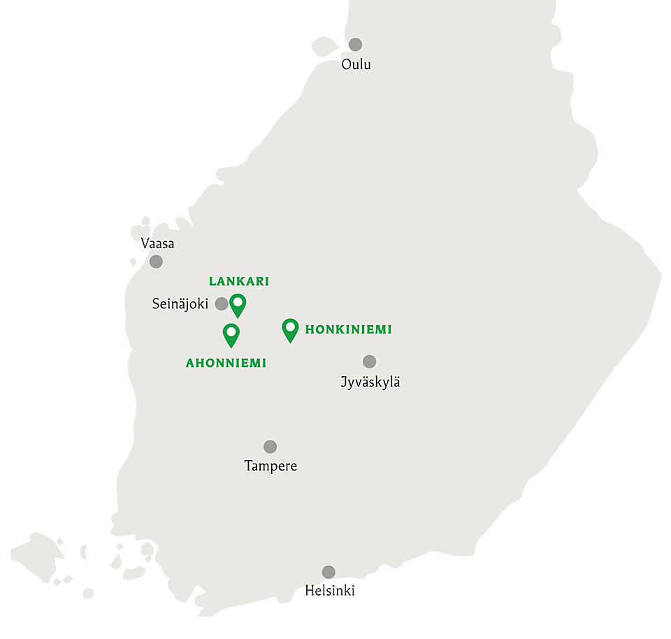 Kuvassa Suomen kartta, missä kolmen eri toimipisteen sijainnit sekä suurimmat lähikaupungit.
